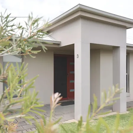 Guichen Villa 3 - Wi-Fi Pets Welcome Outside Robe Exterior photo
